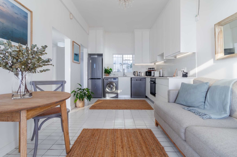 To Let 1 Bedroom Property for Rent in Clifton Western Cape